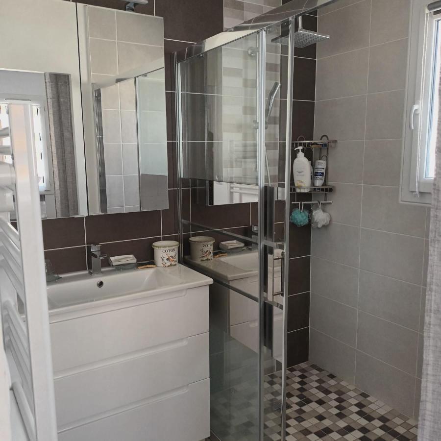 Villa Paisible P2 Pour 4 Voyageurs Saint-Gilles  Exterior foto